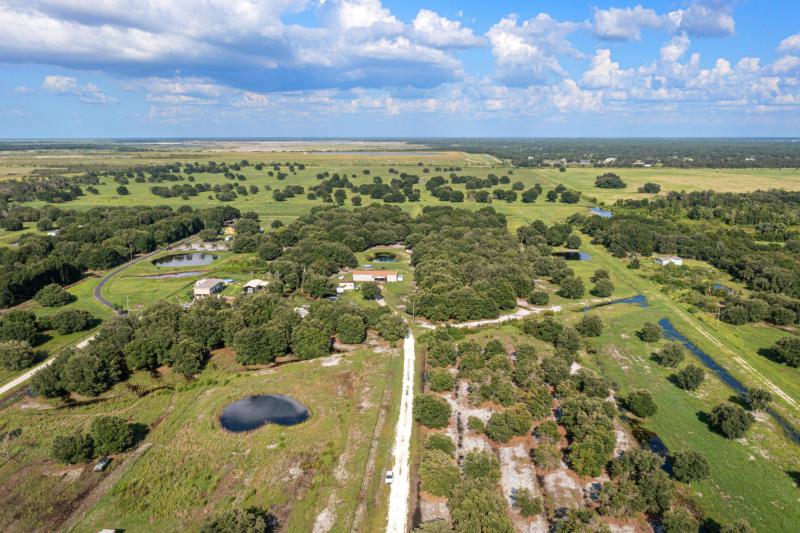  Commercial & Industrial Land Images 