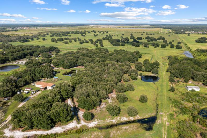  Commercial & Industrial Land Images 