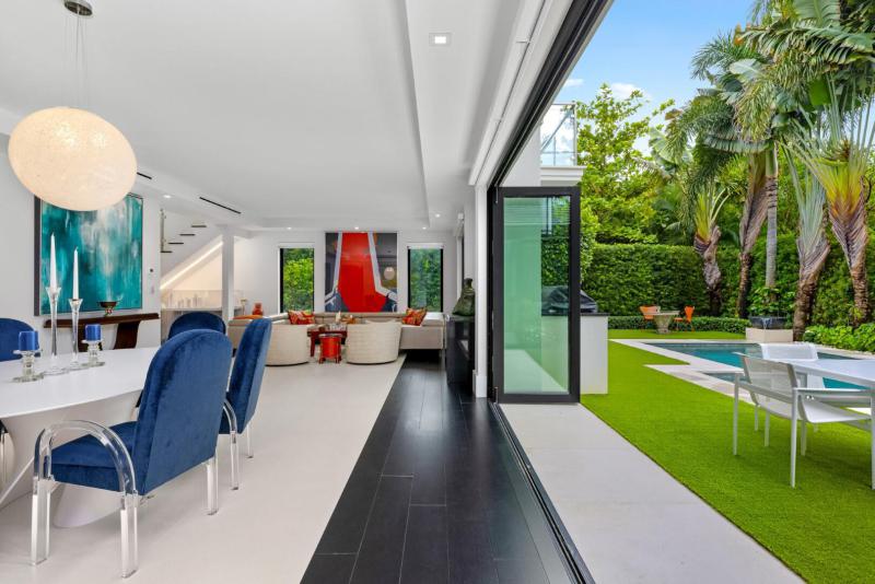  Single Family Homes Photo 14:  Palm Beach,  FL 33480