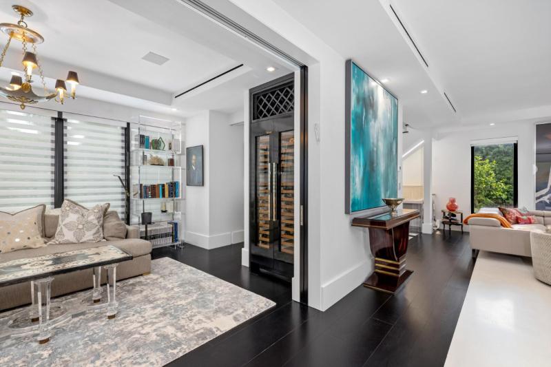  Single Family Homes Photo 18:  Palm Beach,  FL 33480