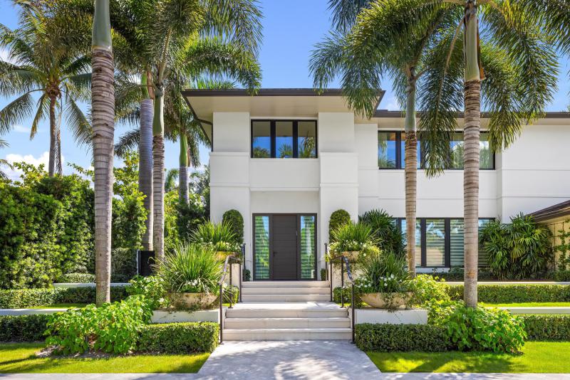 Single Family Homes Photo 3:  Palm Beach,  FL 33480