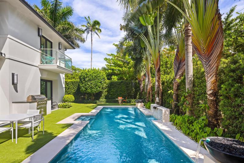  Single Family Homes Photo 46:  Palm Beach,  FL 33480