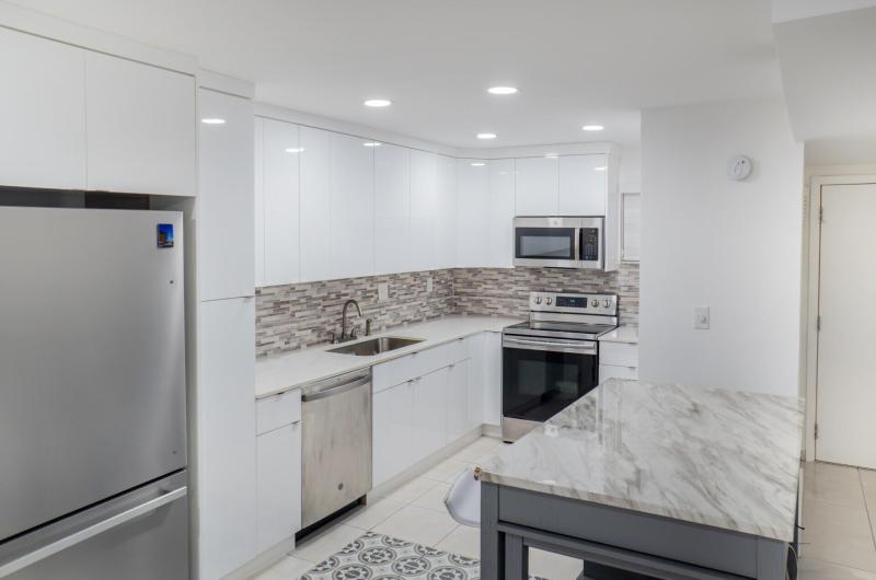  Condo & Townhome Photos