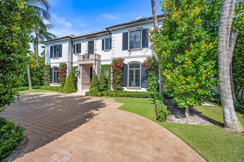  Single Family Homes Photo 2:  Palm Beach,  FL 33480