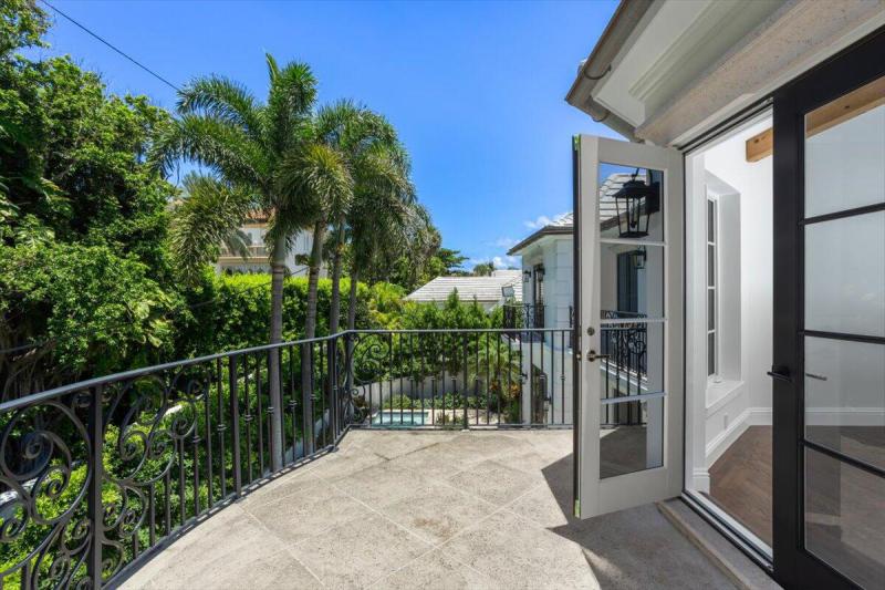  Single Family Homes Photo 23:  Palm Beach,  FL 33480