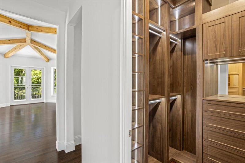  Single Family Homes Photo 24:  Palm Beach,  FL 33480