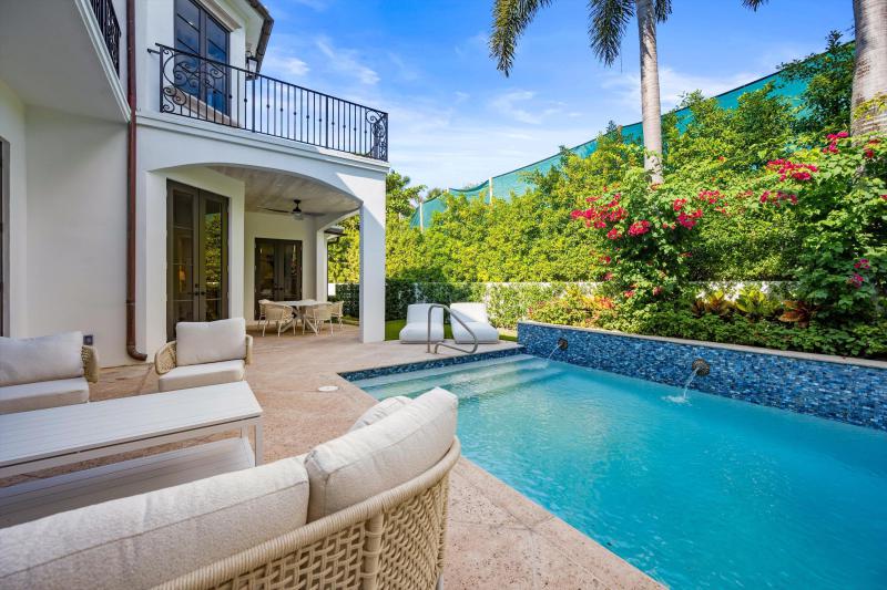  Single Family Homes Photo 35:  Palm Beach,  FL 33480