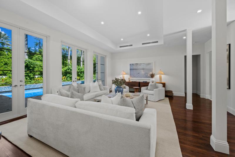  Single Family Homes Photo 6:  Palm Beach,  FL 33480