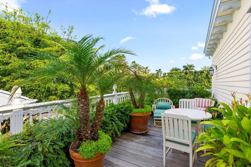  Single Family Homes Photo 19:  Palm Beach,  FL 33480
