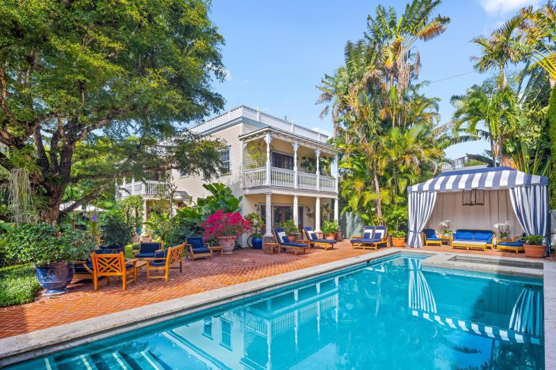  Single Family Homes Photo 2:  Palm Beach,  FL 33480