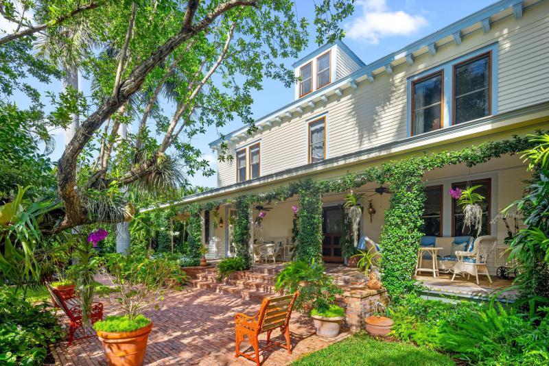  Single Family Homes Photo 6:  Palm Beach,  FL 33480