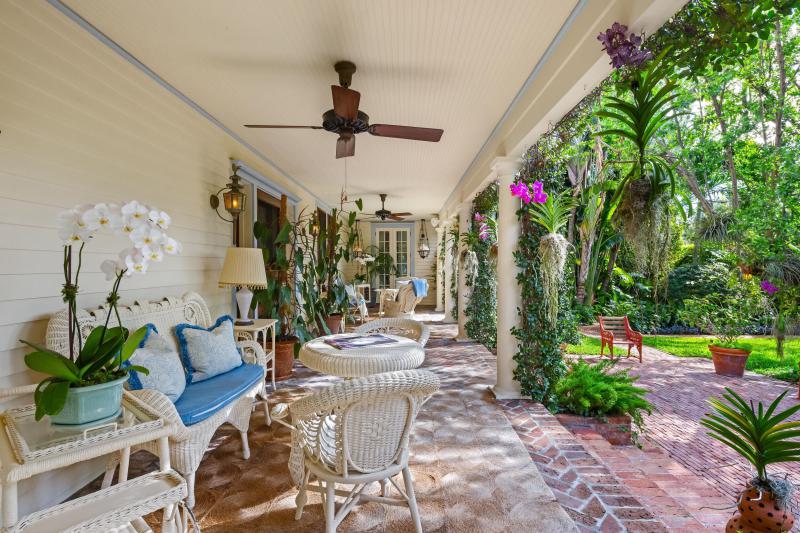 Single Family Homes Photo 8:  Palm Beach,  FL 33480