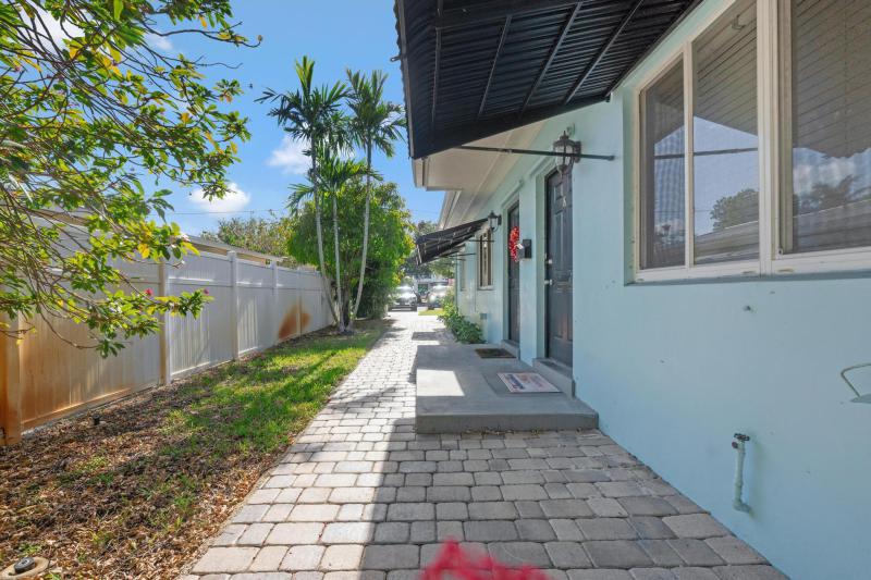 Duplex, Triplex and Fourplex Images