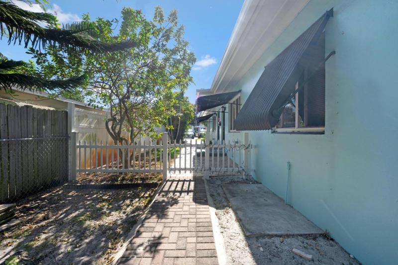 Duplex, Triplex and Fourplex Images