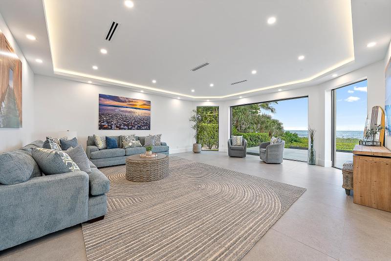  Single Family Homes Photo 12:  Jupiter Inlet Colony,  FL 33469