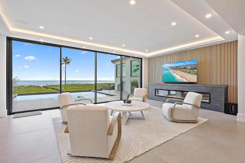  Single Family Homes Photo 9:  Jupiter Inlet Colony,  FL 33469