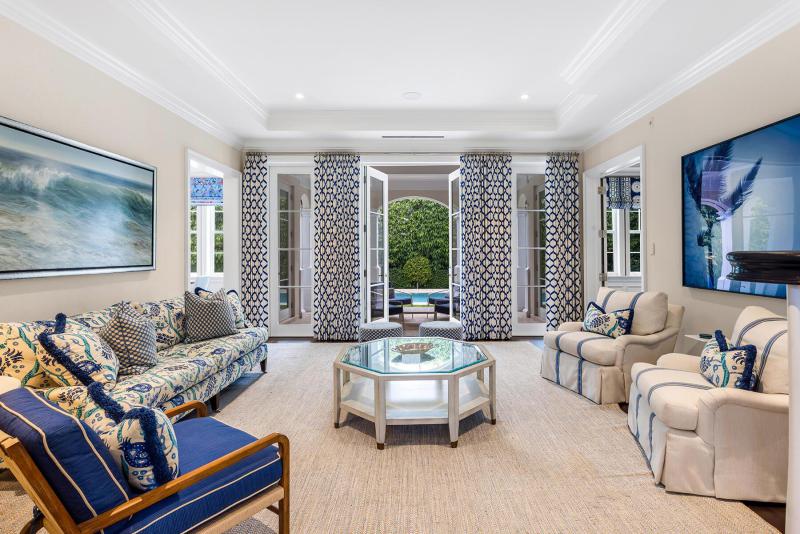  Single Family Homes Photo 14:  Palm Beach,  FL 33480