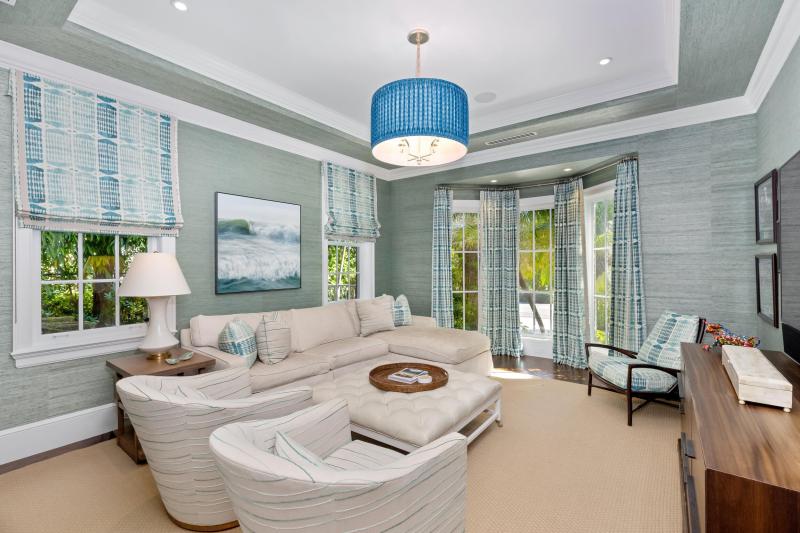  Single Family Homes Photo 24:  Palm Beach,  FL 33480