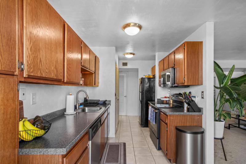  Condo & Townhome Photos