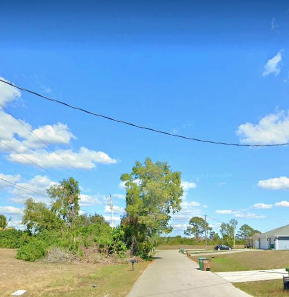  Commercial & Industrial Land Images 