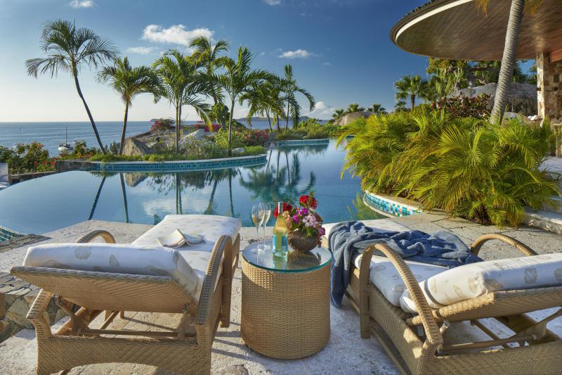  Single Family Homes Photo 16:  Out of Country,  Out of Country 00000