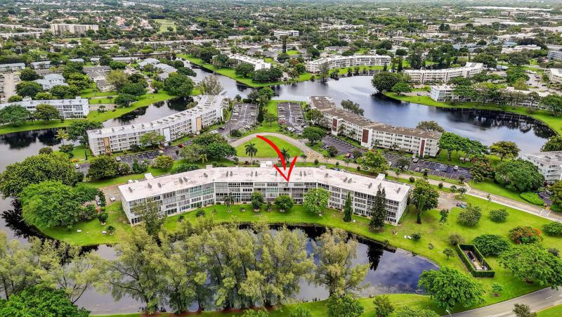  Condo & Townhome Photos