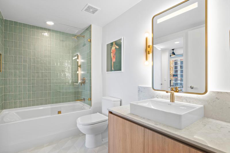  Condo & Townhome Photos