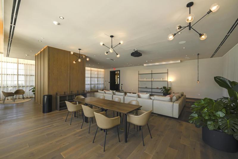  Condo & Townhome Photos