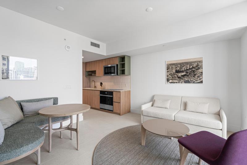  Condo & Townhome Photos