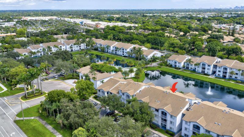  Condo & Townhome Photos