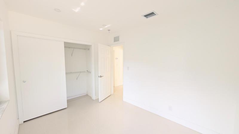  Single Family Homes Photo 12:  Lighthouse Point,  FL 33064