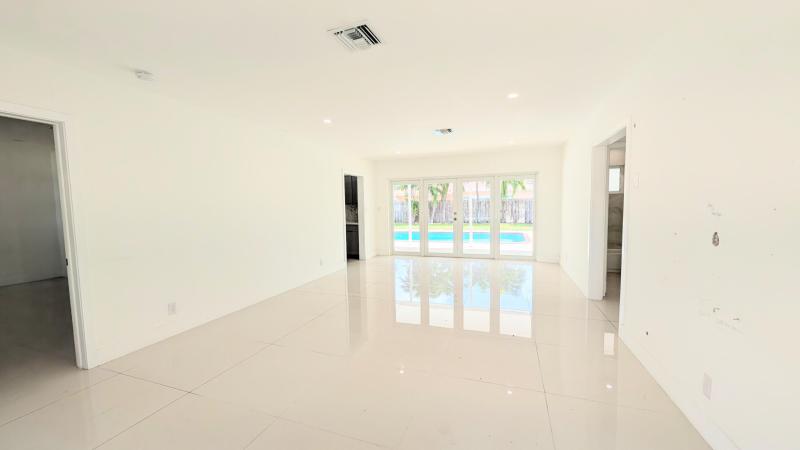  Single Family Homes Photo 2:  Lighthouse Point,  FL 33064