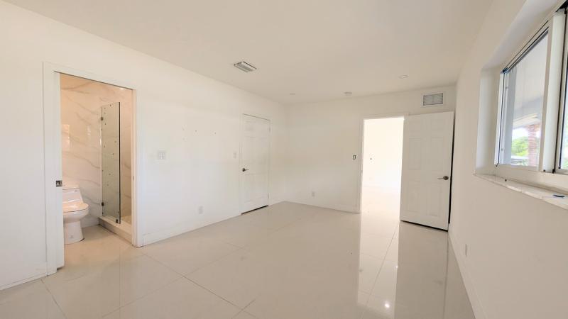  Single Family Homes Photo 4:  Lighthouse Point,  FL 33064