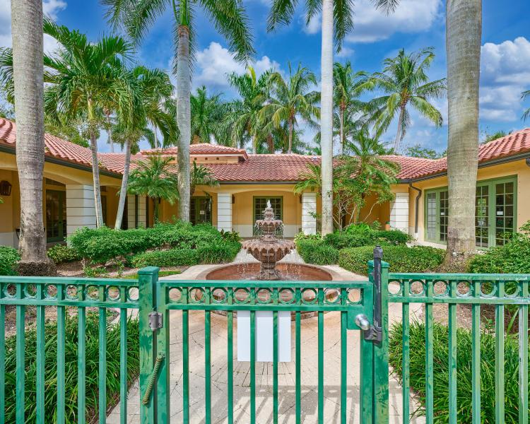  Condo & Townhome Photos