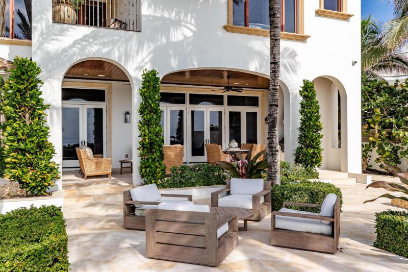  Single Family Homes Photo 21:  Vero Beach,  FL 32963