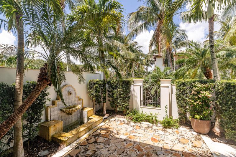  Single Family Homes Photo 36:  Vero Beach,  FL 32963