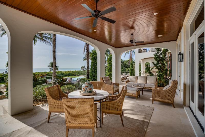  Single Family Homes Photo 8:  Vero Beach,  FL 32963