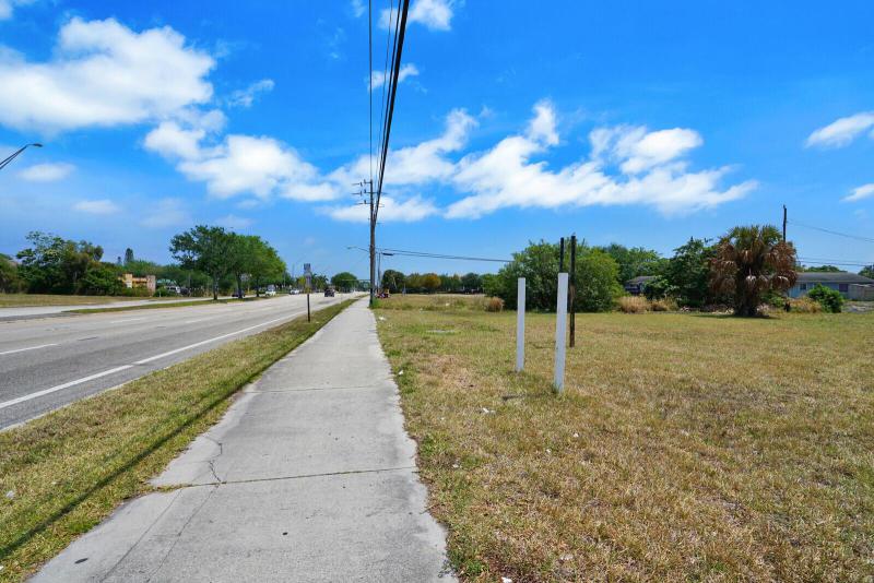  Commercial & Industrial Land Images 