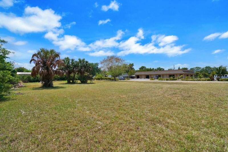  Commercial & Industrial Land Images 