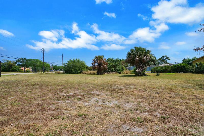  Commercial & Industrial Land Images 