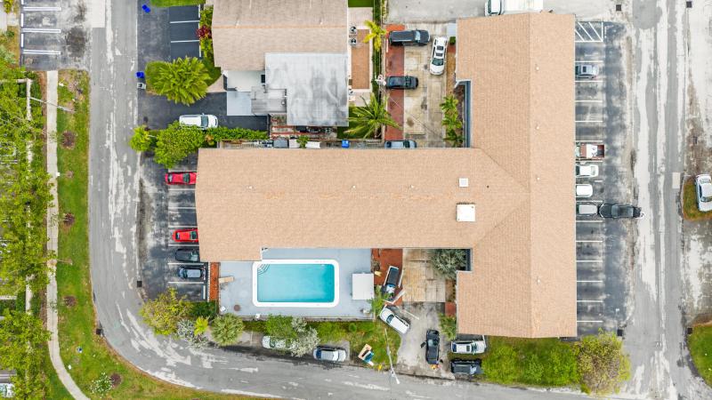  Condo & Townhome Photos