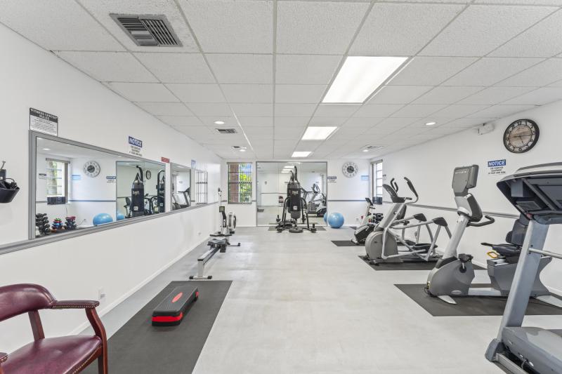  Condo & Townhome Photos