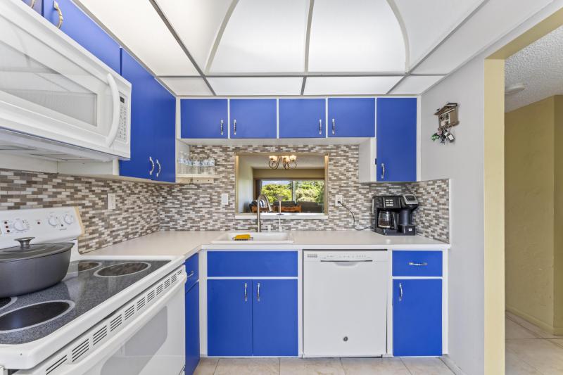  Condo & Townhome Photos