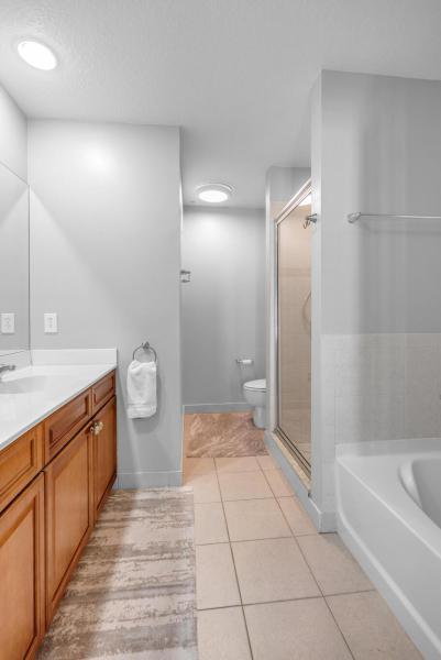  Condo & Townhome Photos