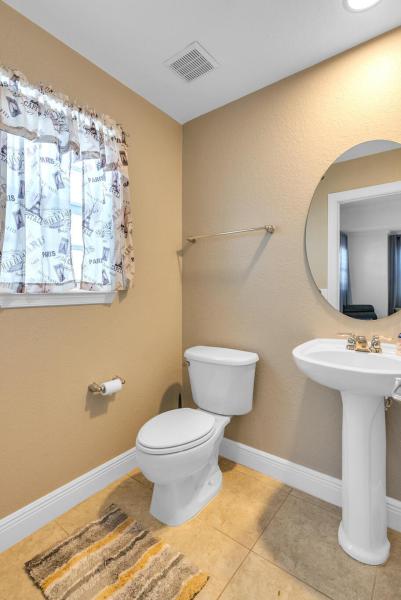  Condo & Townhome Photos