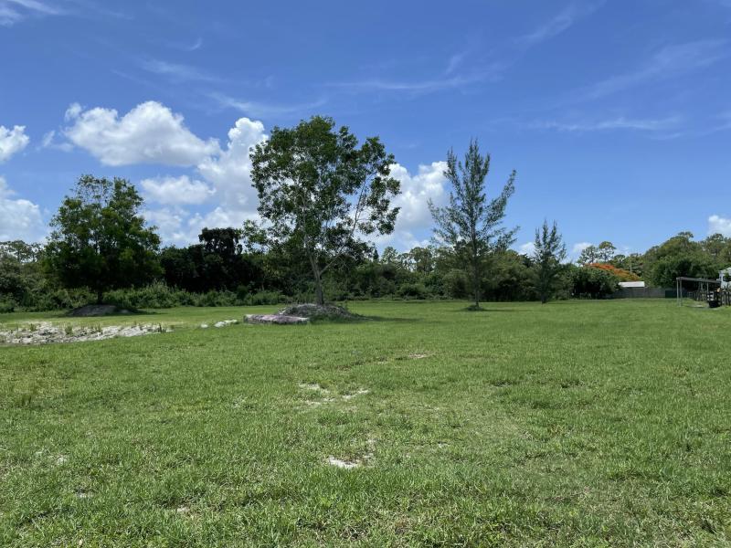  Commercial & Industrial Land Images 