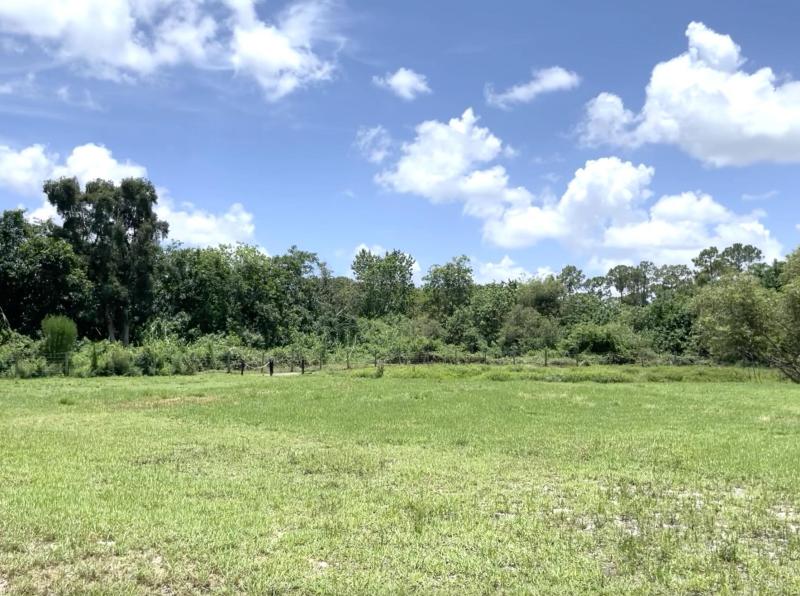  Commercial & Industrial Land Images 