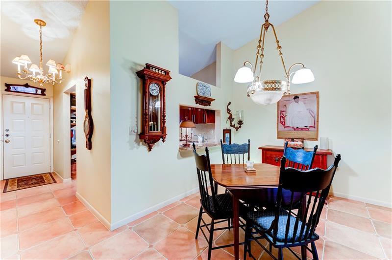  Condo & Townhome Photos