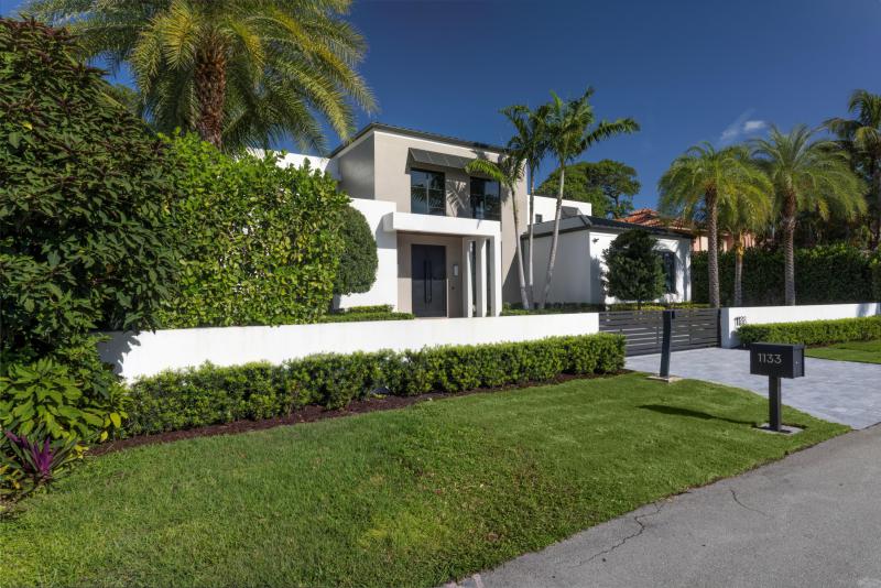  Single Family Homes Photo 3:  Boca Raton,  FL 33432