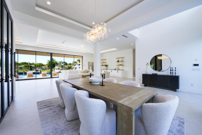  Single Family Homes Photo 13:  Palm Beach Gardens,  FL 33410